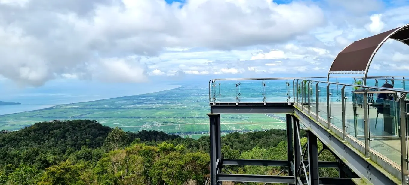 GUNUNG JERAI & BUJANG VALLEY — THE SACRED PEAK AND ANCIENT CIVILIZATION
