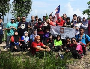 junglewalla belungkor hiking 24 16to9